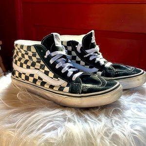 Vans women’s 9.5 checkered high tops